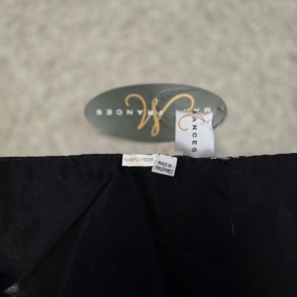 Mary Frances Scarf  100% Polyester w/Appliqué Embellishment‎ And Beaded Fringe - Picture 5 of 6